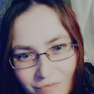 Meet your Posher, Dominique